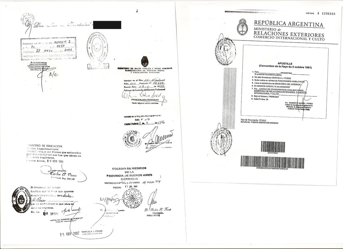 Dorso del título de Médico con las legalizaciones ministeriales, la matrícula nacional 70.479 y la apostilla de La Haya de 2007.