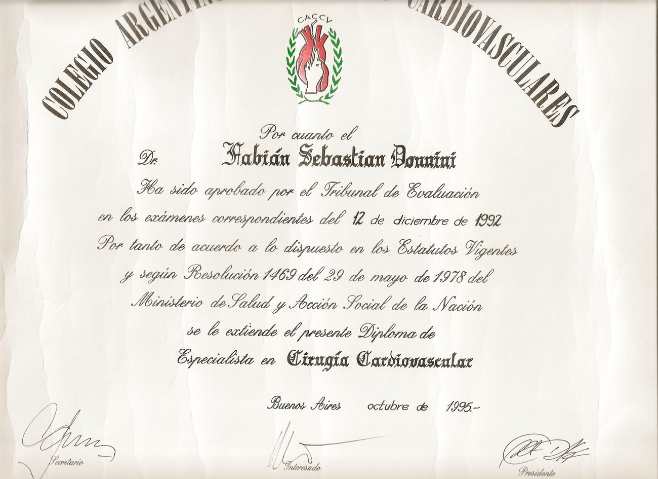 Diploma de Especialista en Cirugía Cardiovascular del Colegio Argentino de Cirujanos Cardiovasculares extendido al Dr. Fabián Sebastián Donnini, Buenos Aires, octubre de 1995.