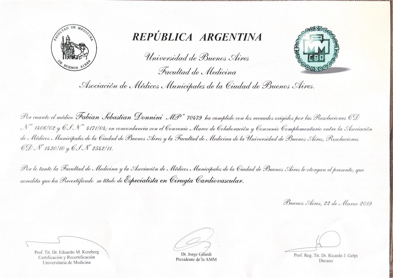 Certificado de recertificación del título de Especialista en Cirugía Cardiovascular otorgado a Fabián Sebastián Donnini por la Facultad de Medicina de la UBA y la Asociación de Médicos Municipales de la Ciudad de Buenos Aires, 22 de marzo de 2019